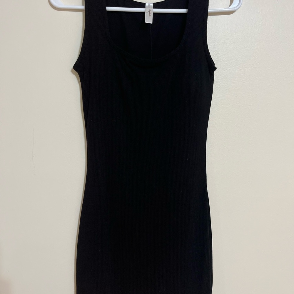 Chic Black Sleeveless Mini Dress